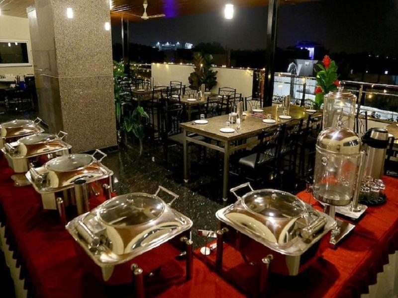 Hotel U.T.Elegance Bangalore Luaran gambar