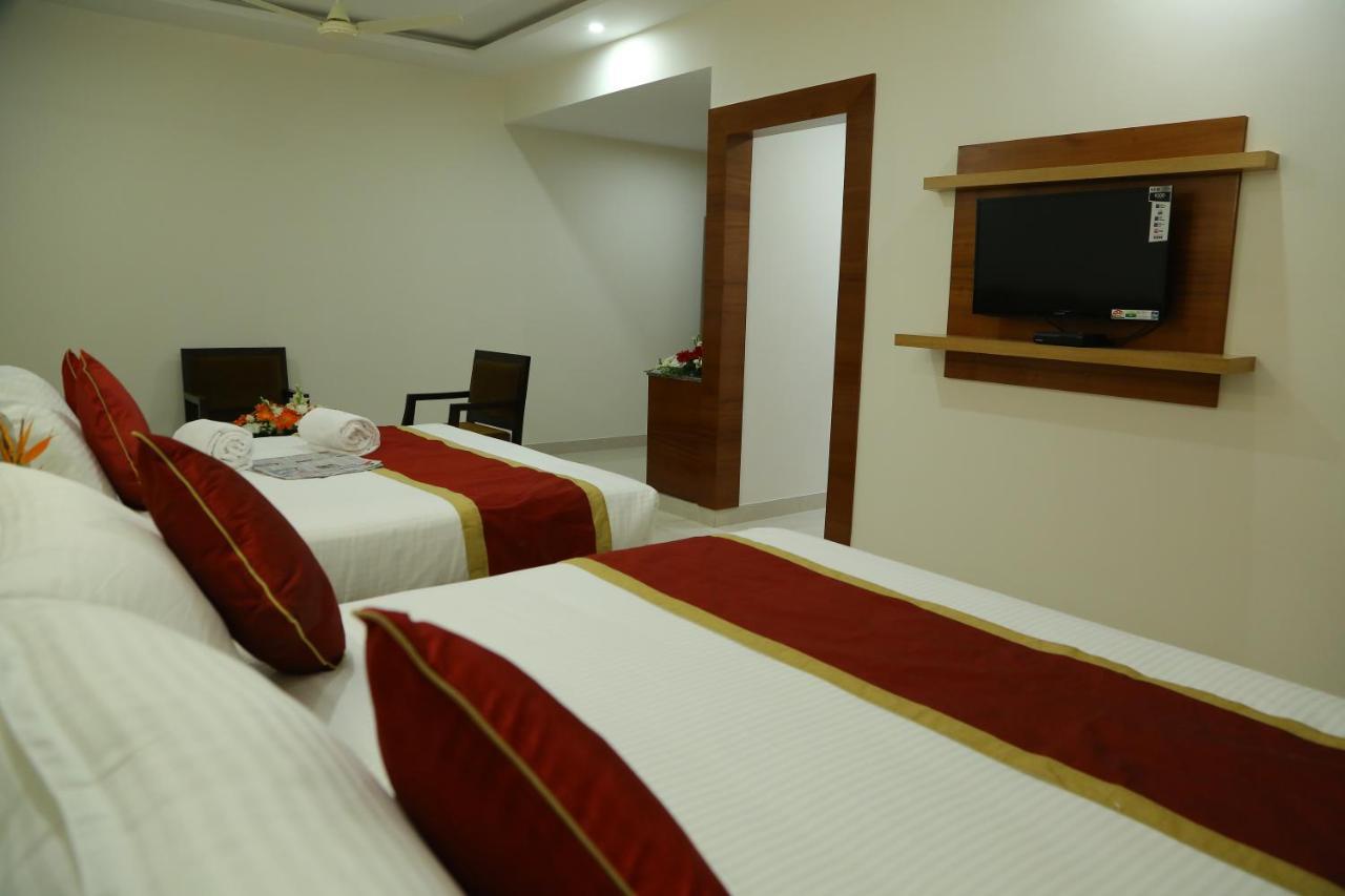 Hotel U.T.Elegance Bangalore Luaran gambar