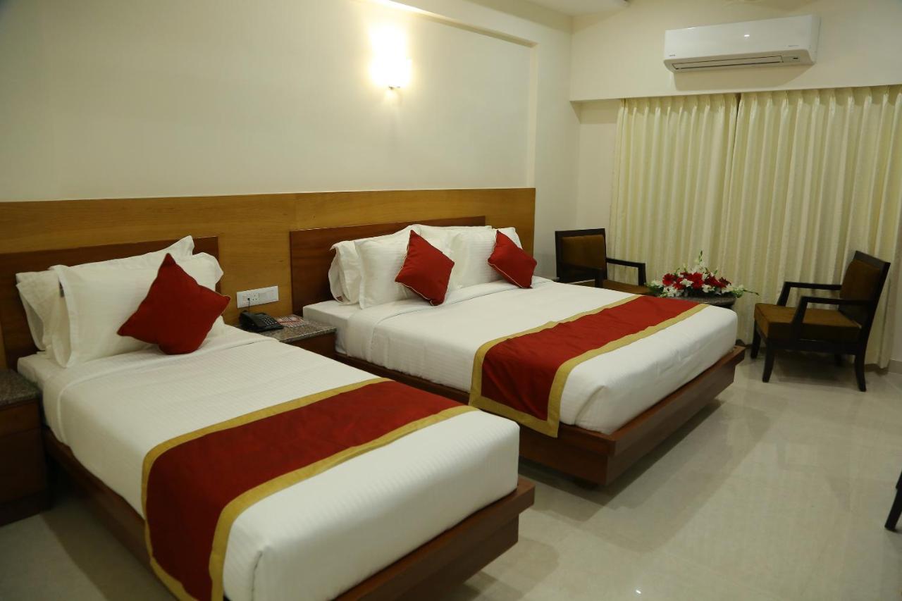 Hotel U.T.Elegance Bangalore Luaran gambar