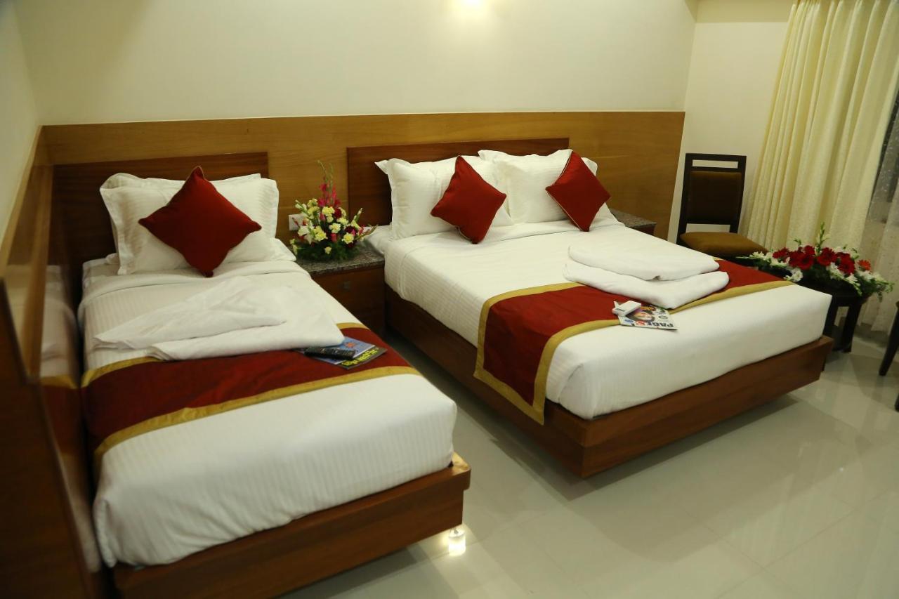 Hotel U.T.Elegance Bangalore Luaran gambar