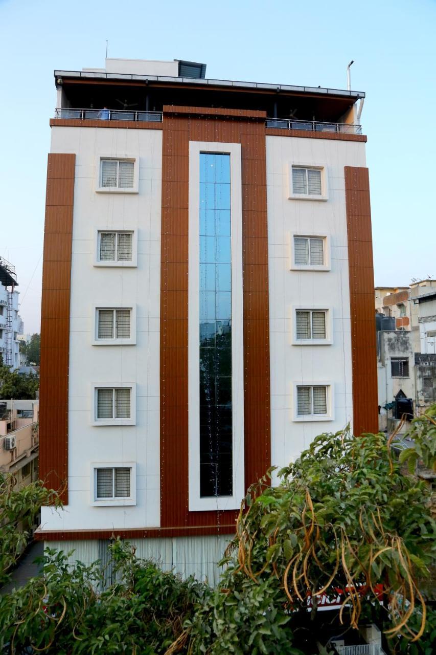 Hotel U.T.Elegance Bangalore Luaran gambar