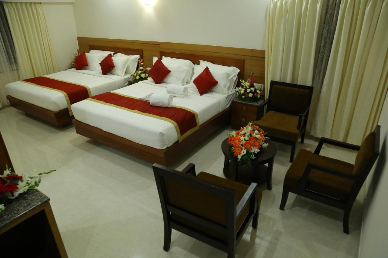 Hotel U.T.Elegance Bangalore Luaran gambar